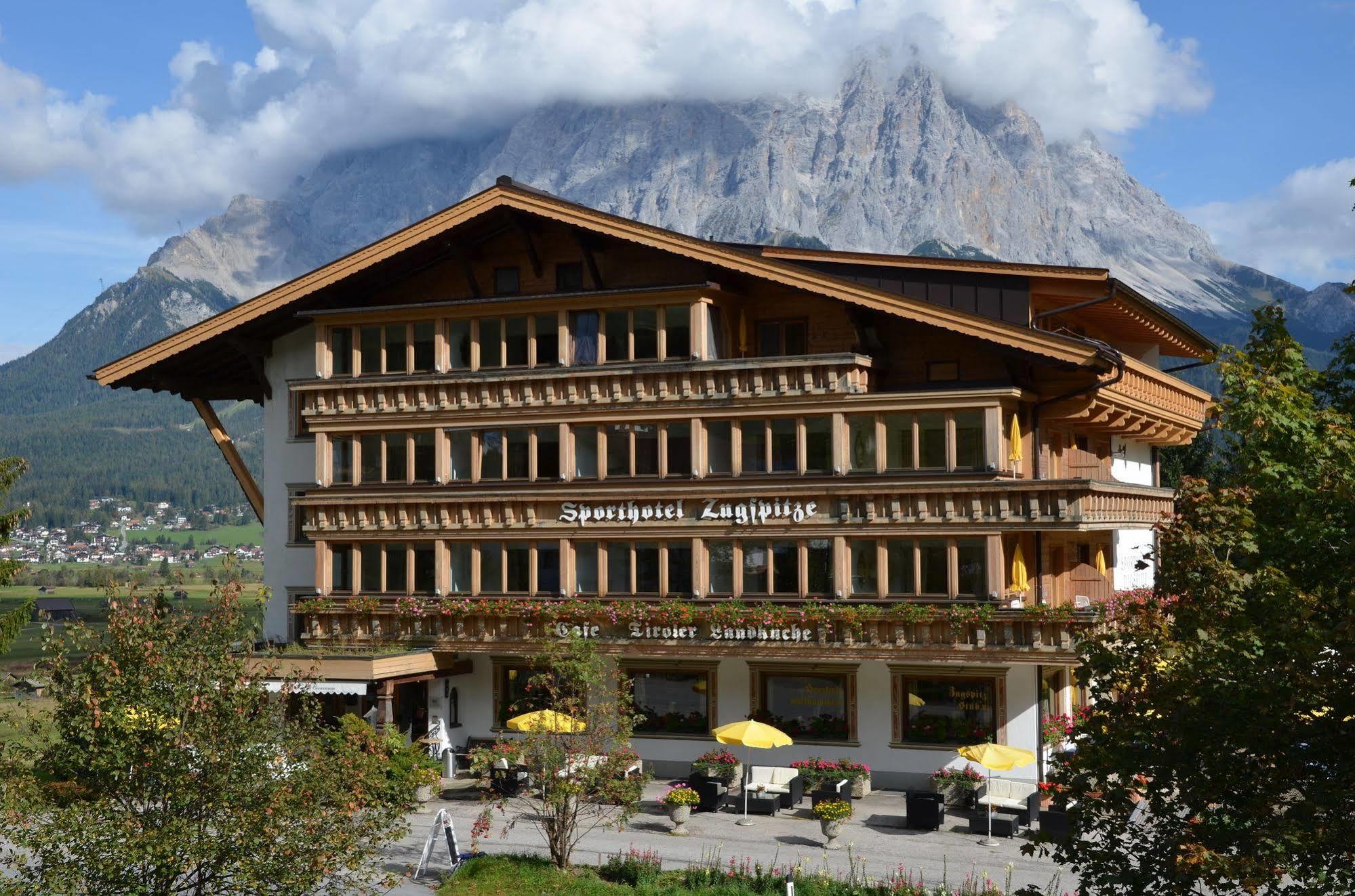 Sporthotel Zugspitze Lermoos Esterno foto