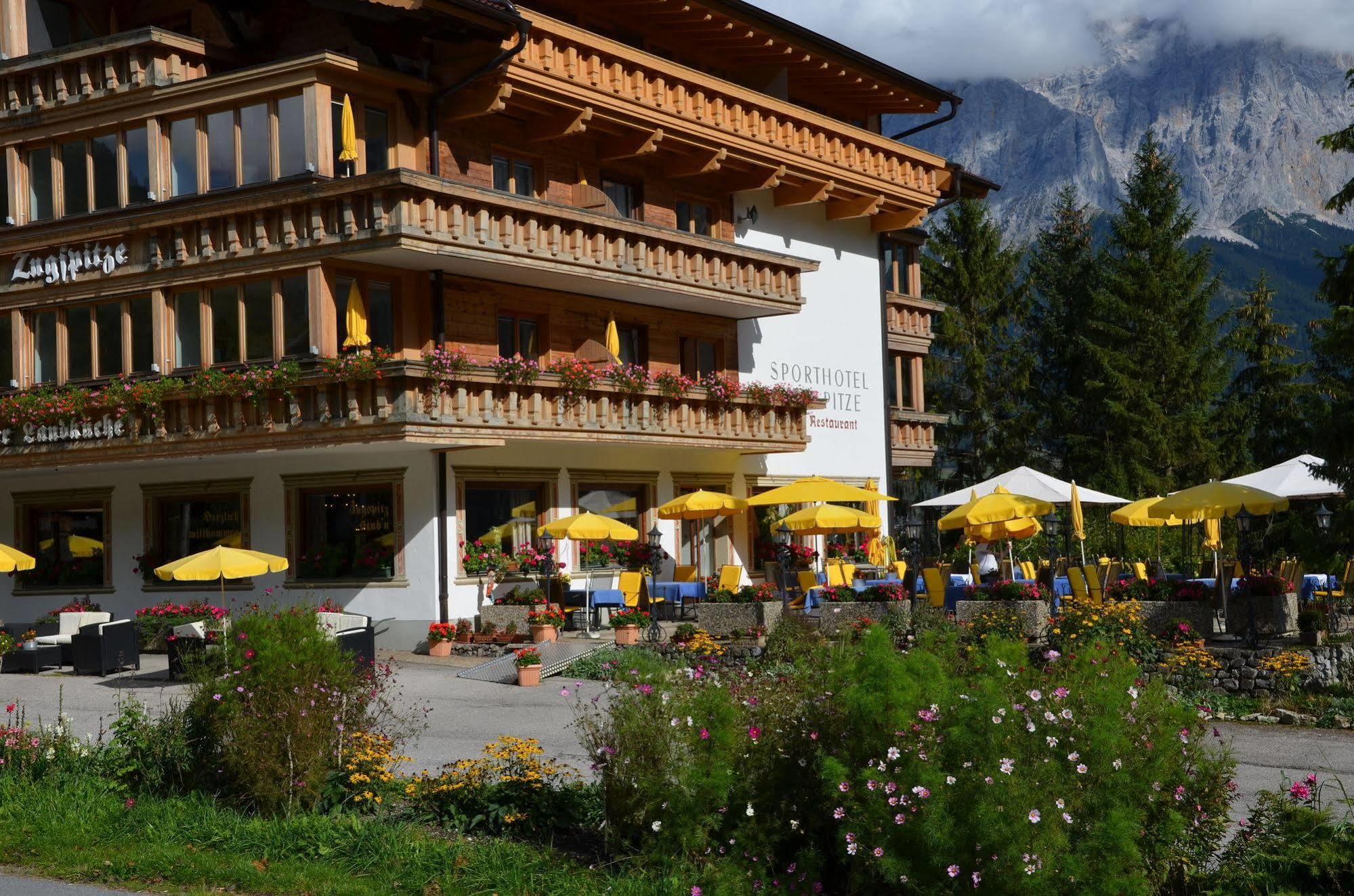 Sporthotel Zugspitze Lermoos Esterno foto