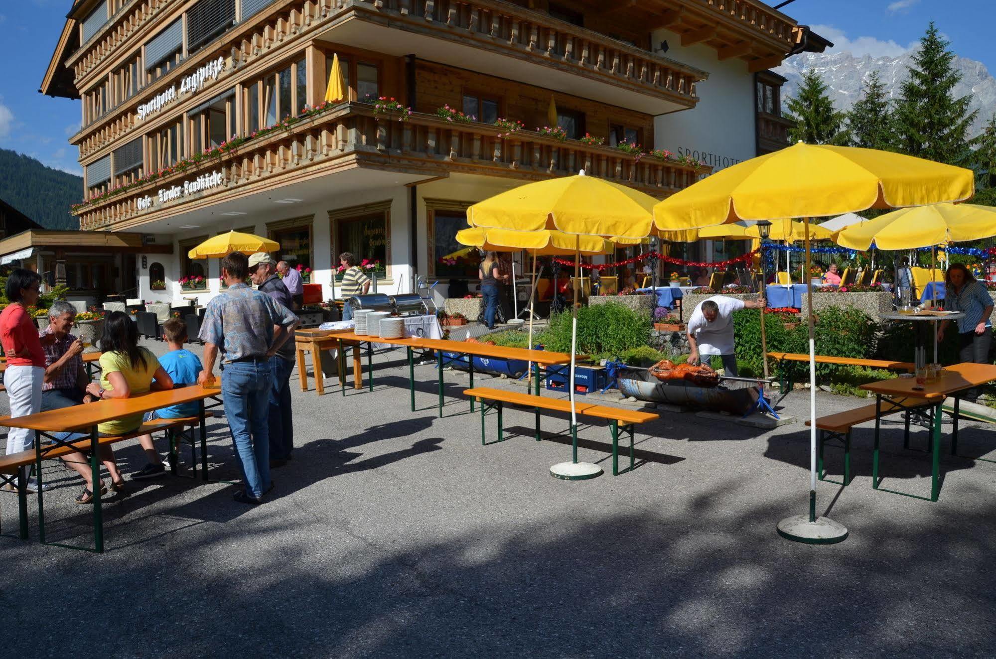 Sporthotel Zugspitze Lermoos Esterno foto