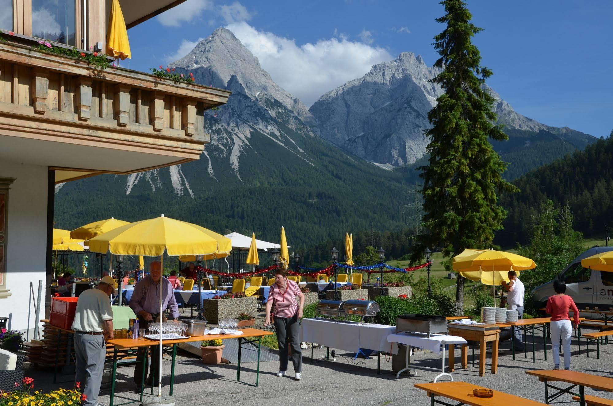 Sporthotel Zugspitze Lermoos Esterno foto