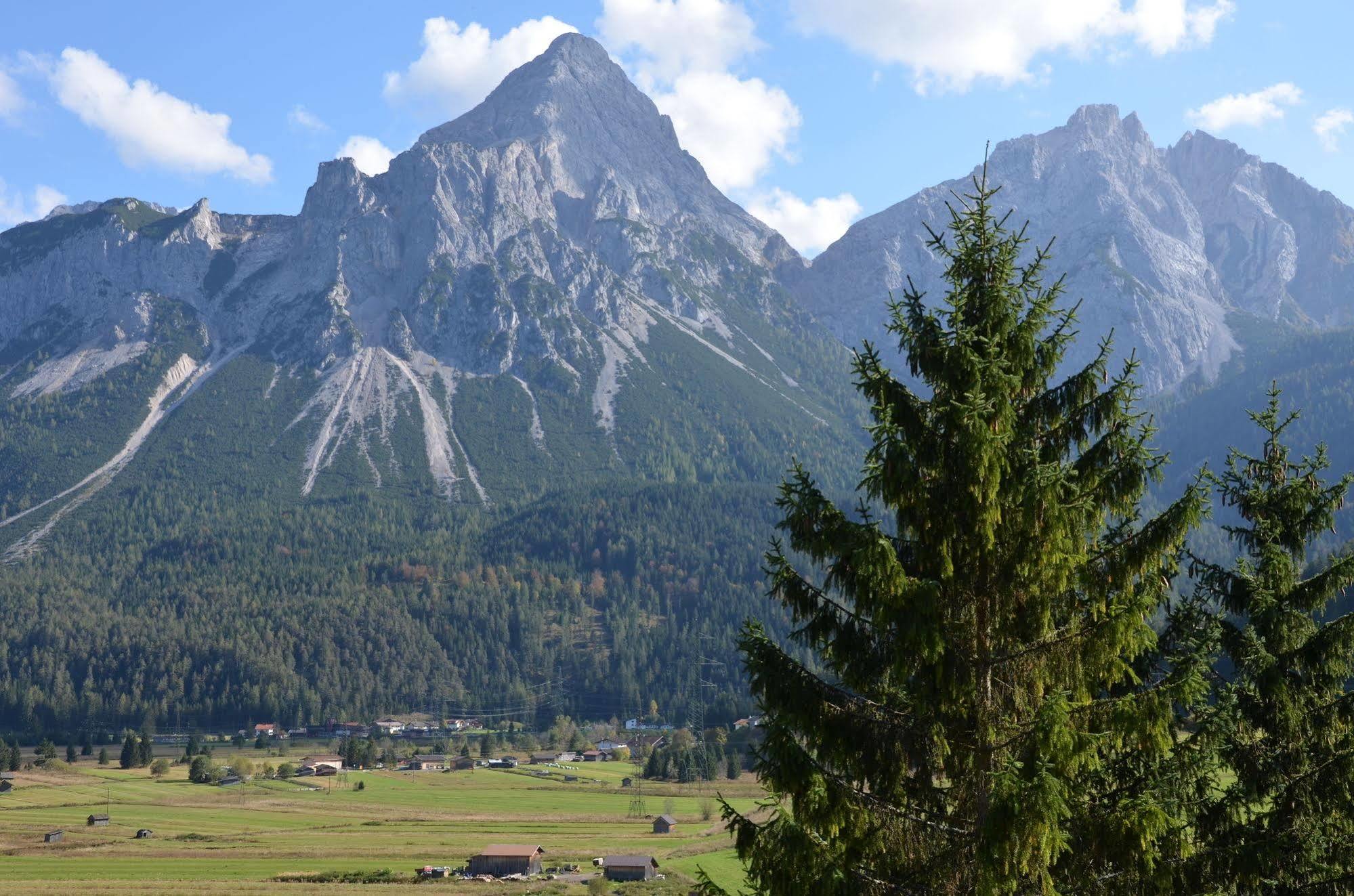 Sporthotel Zugspitze Lermoos Esterno foto